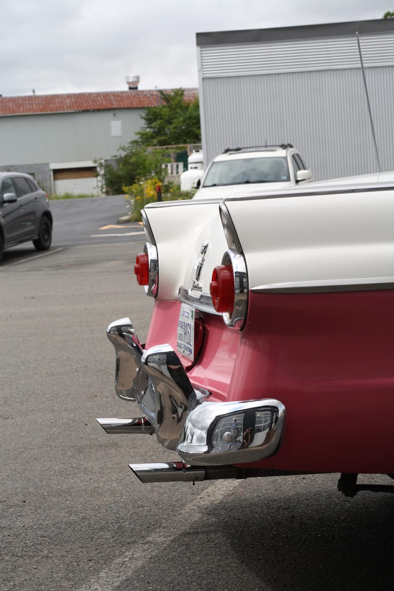 Ford Fairlane-14