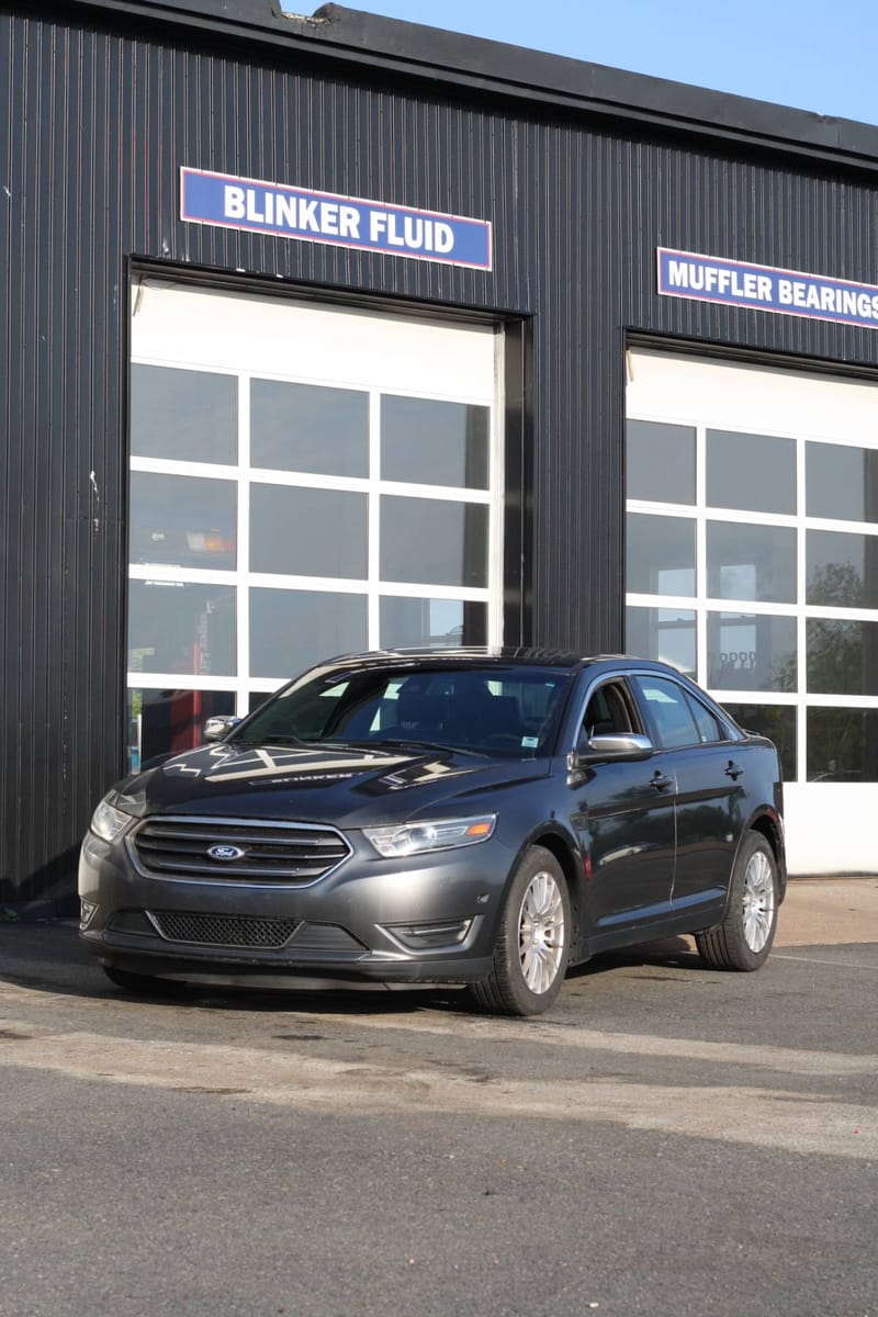 Ford Taurus-0